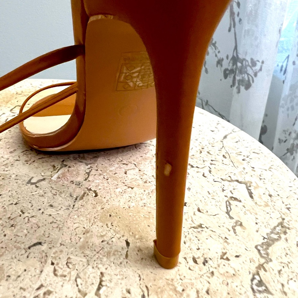 🔥🔥Elegant Tan Pretty Little Thing Tie Up Strappy Heels - Picture 5 of 7